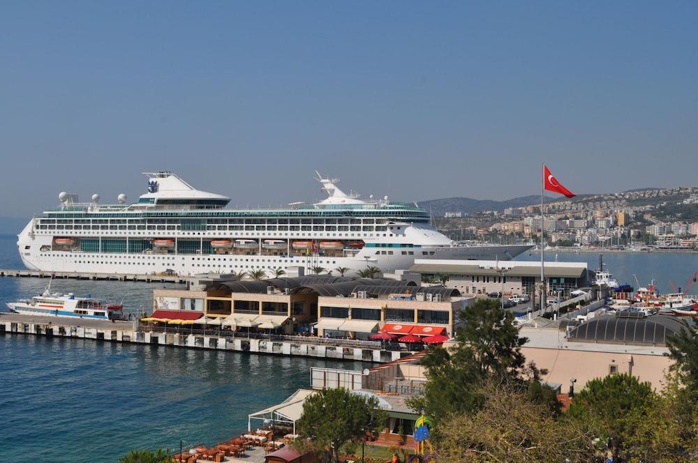 Kayhanbey Hotel Kusadası Exteriér fotografie